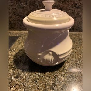 Le Creuset garlic keeper